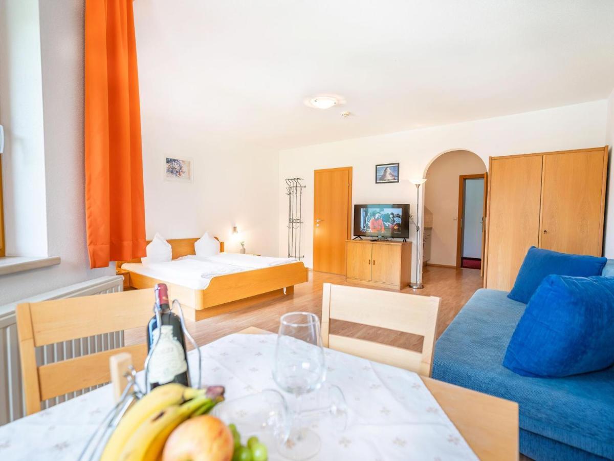 Lovely Apartment In Neustift Im Stubaital With Mountain View Exterior foto